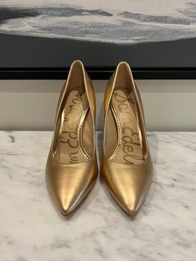 Sam Edelman Metallic Gold Pointed-Toe Heels